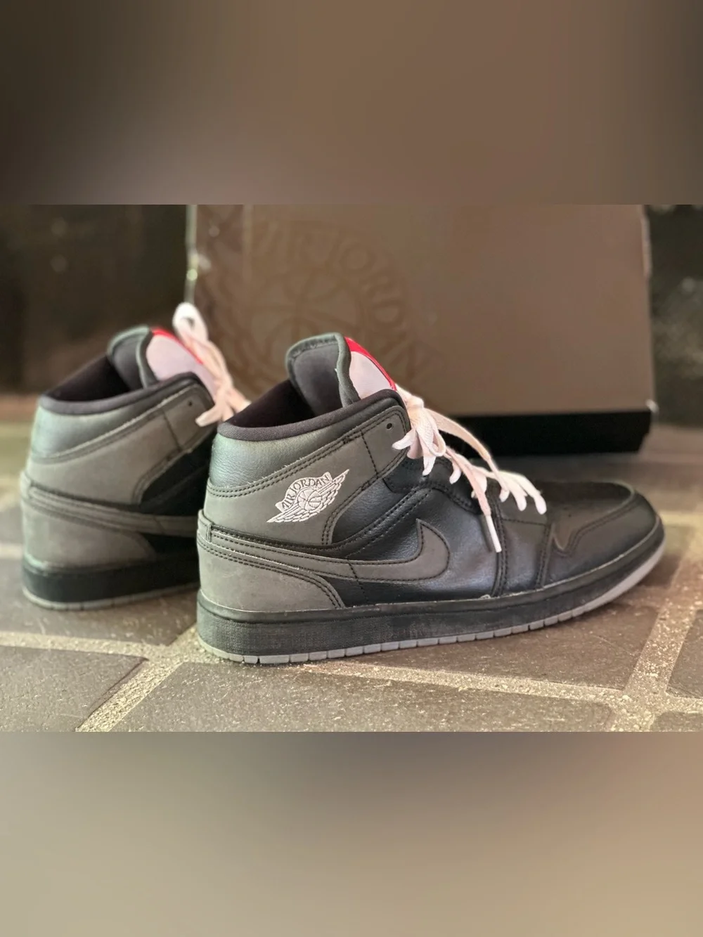 Nike Air Jordan 1 Mid SE Black White Wolf Grey size 8